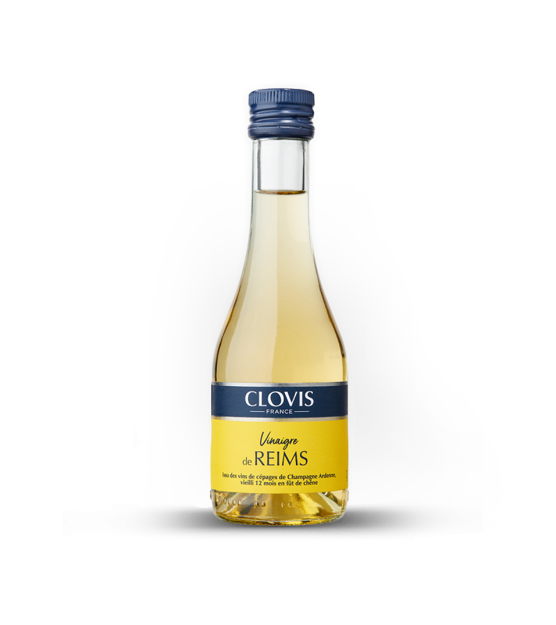 Bouteille de vinaigre de Reims, marque Clovis, format 25cl, sur fond blanc