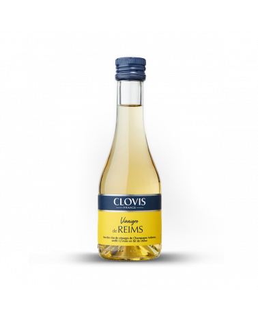Bouteille de vinaigre de Reims, marque Clovis, format 25cl, sur fond blanc