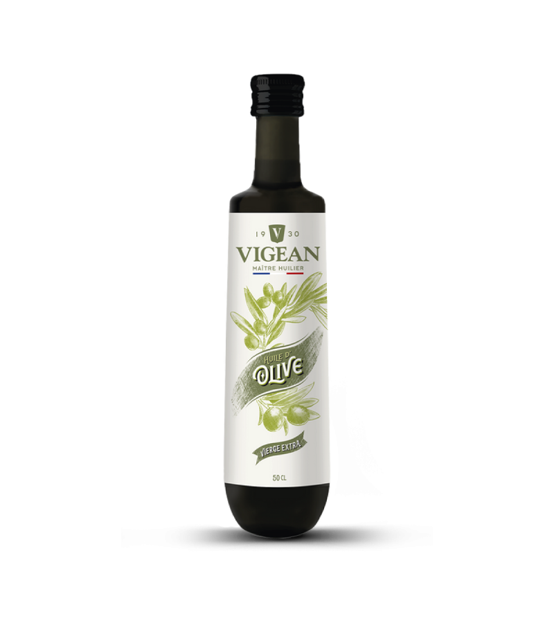 bouteille d'Huile d'Olive Gastronomique, marque Vigean, format 50cl, sur fond blanc